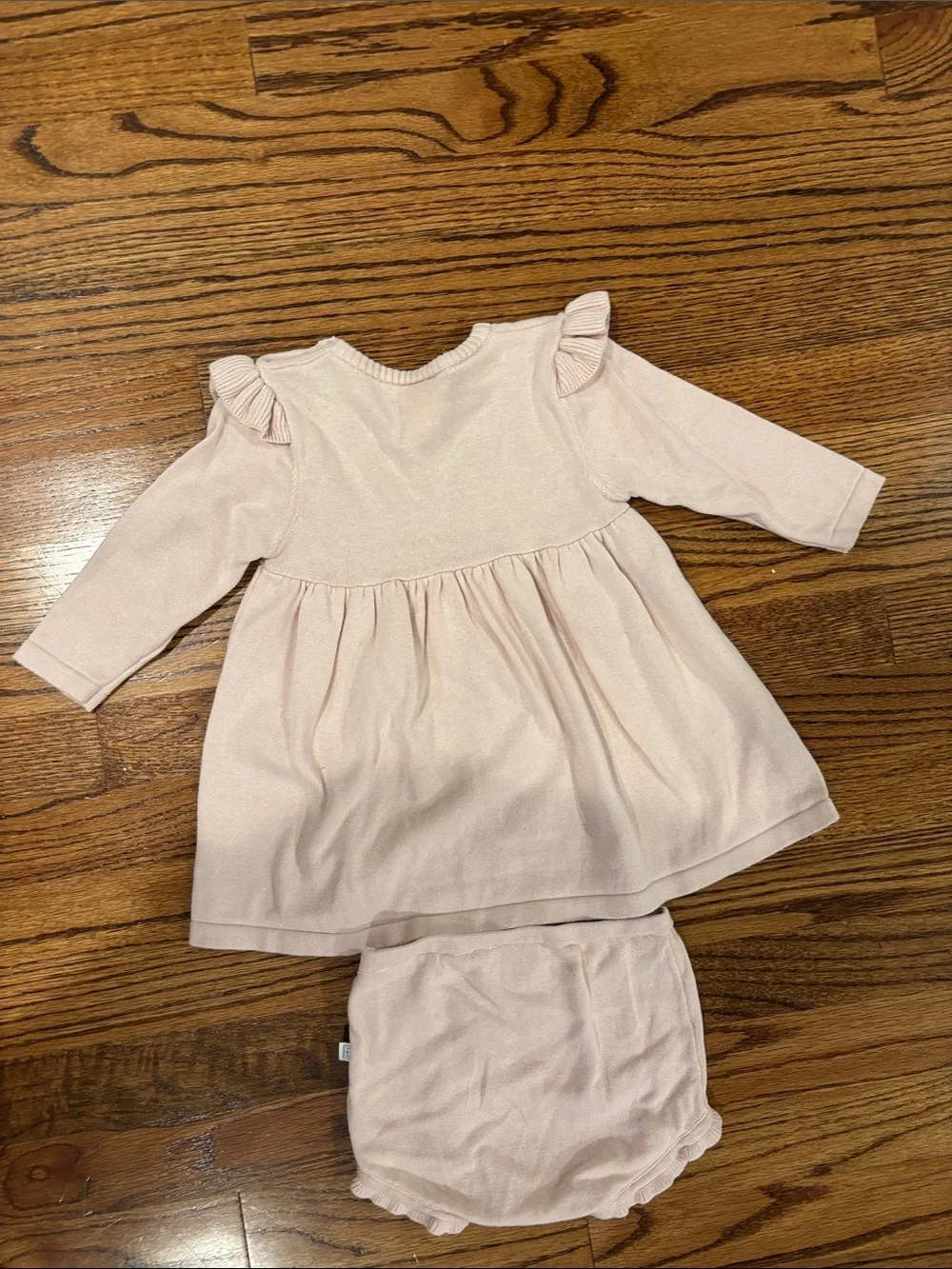 Elegant Baby Baby Girl Pink Floral Knit Top & Bloomer Set size 12 mo